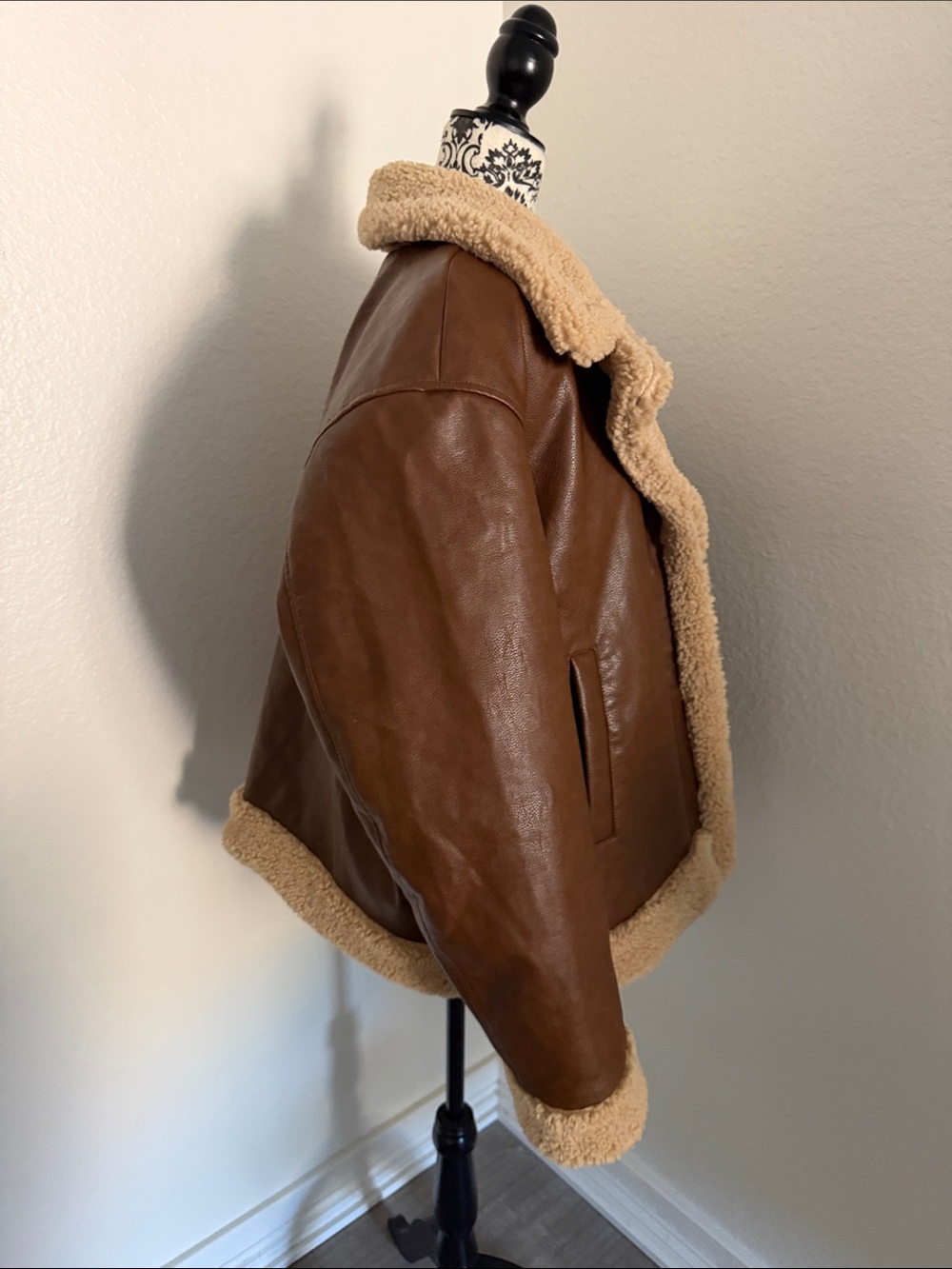 Levi’s Women’s Faux Fur & Faux Leather Moto Jacket Size XXL - Picture 6 of 12